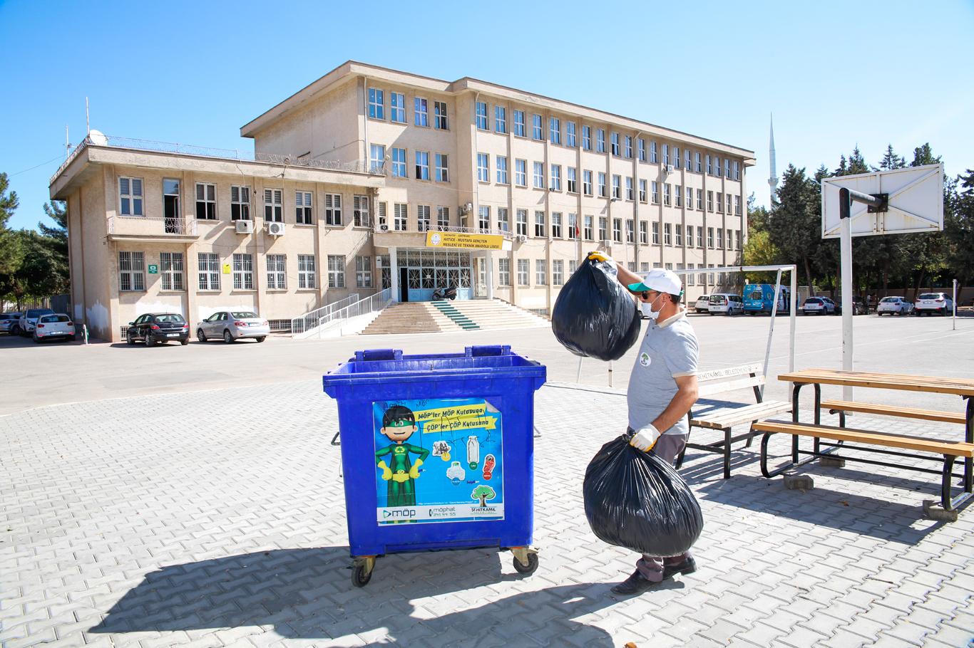 Gaziantep'teki okullarda temizlik çalışmaları